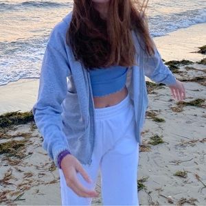 Meet your Posher, Maya